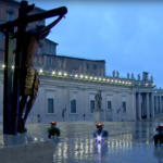 La place Saint-Pierre à Rome, vide de monde